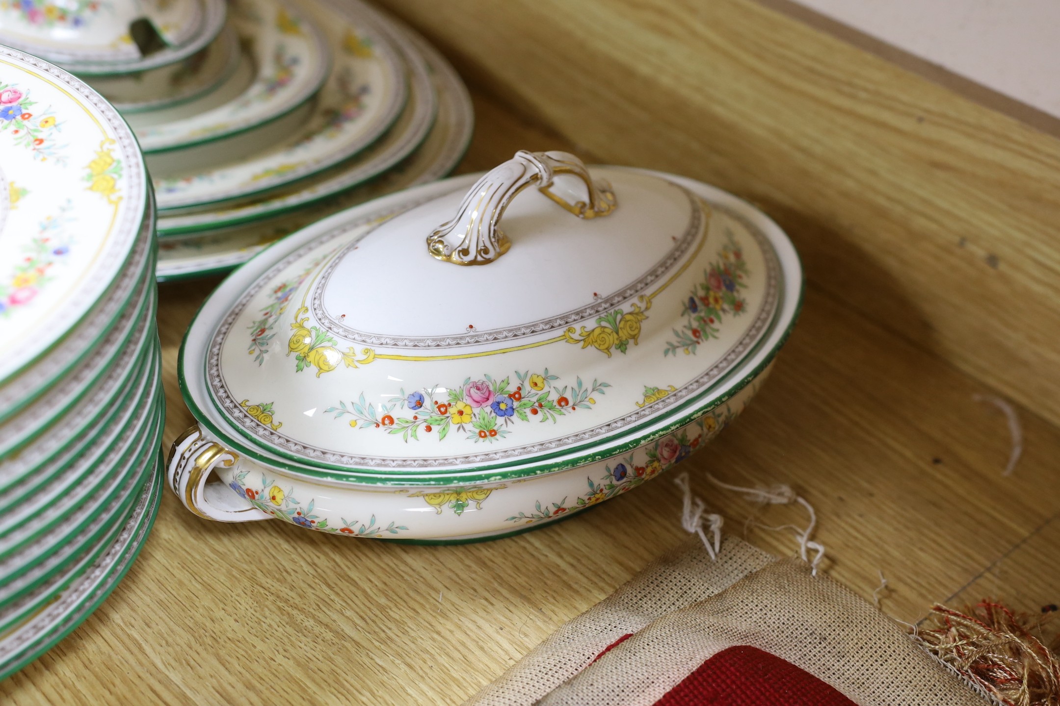 A Minton ‘Stanwood’ pattern part dinner service